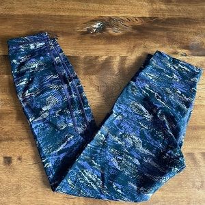 Lululemon Wunder Under HR Tight size 4